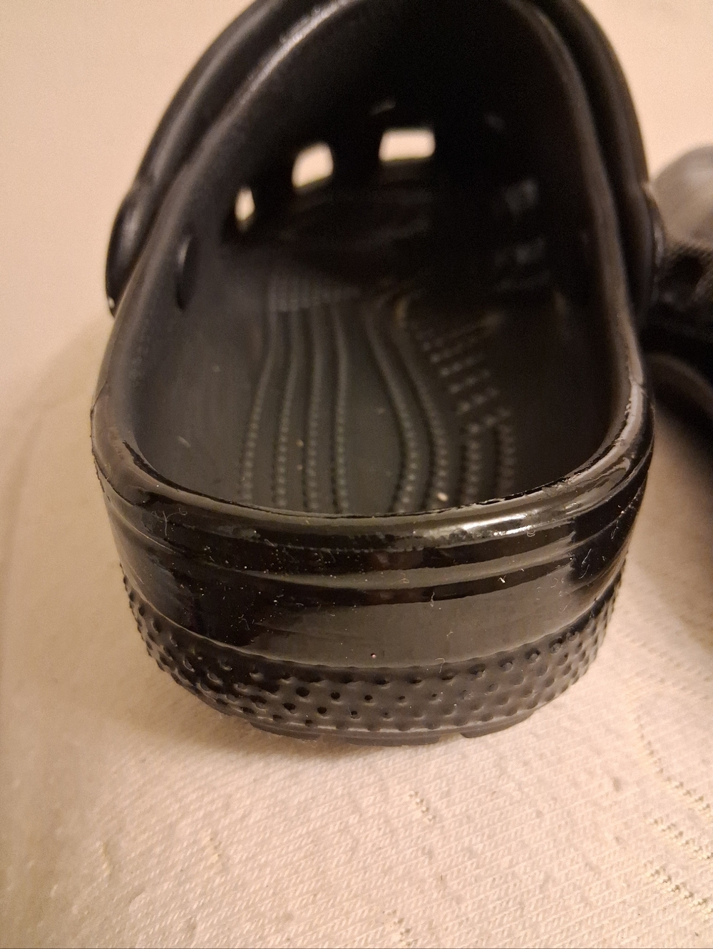 Kids Black Slip-On CROCS Clogs SizeJ1 - Picture 5 of 16